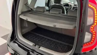 Sell Kia e-Soul 2018 - 14990 EUR, 106047 km - AUTO.MOTO.pt