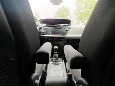 Sell Citroën C4 Spacetourer 2019 - 19900 EUR, 90359 km - AUTO.MOTO.pt