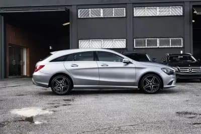 Vendo Mercedes-Benz CLA 180 2015 - 15900 EUR, 242000 km - AUTO.MOTO.pt