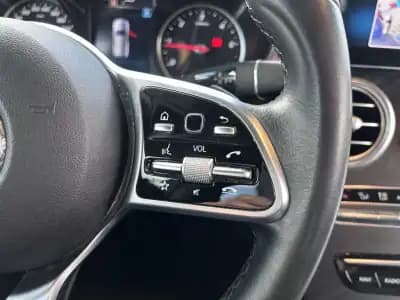 Vendo Mercedes-Benz C 300 2020 - 28499 EUR, 118000 km - AUTO.MOTO.pt