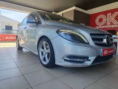 Sell Mercedes-Benz B 180 2012 - 10990 EUR, 221000 km - AUTO.MOTO.pt