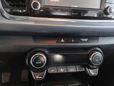 Sell Kia Rio 2019 - 12500 EUR, 66000 km - AUTO.MOTO.pt