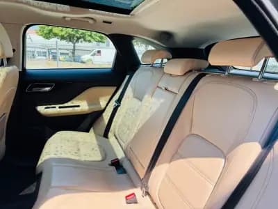 Sell Jaguar F-Pace 2017 - 24999 EUR, 78000 km - AUTO.MOTO.pt