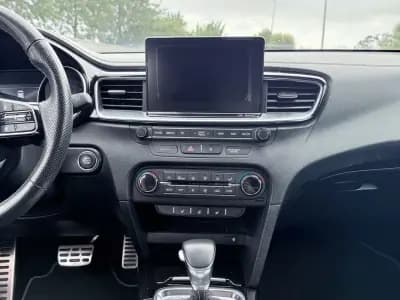 Vendo Kia ProCeed 2019 - 22490 EUR, 127000 km - AUTO.MOTO.pt