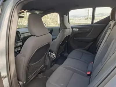 Sell Volvo XC 40 2023 - 28500 EUR, 96000 km - AUTO.MOTO.pt