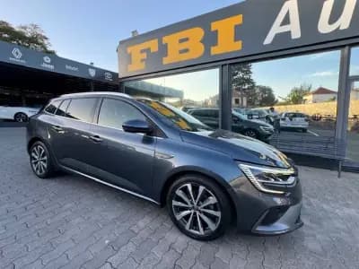 Sell Renault Mégane Sport Tourer 2021 - 21000 EUR, 62000 km - AUTO.MOTO.pt