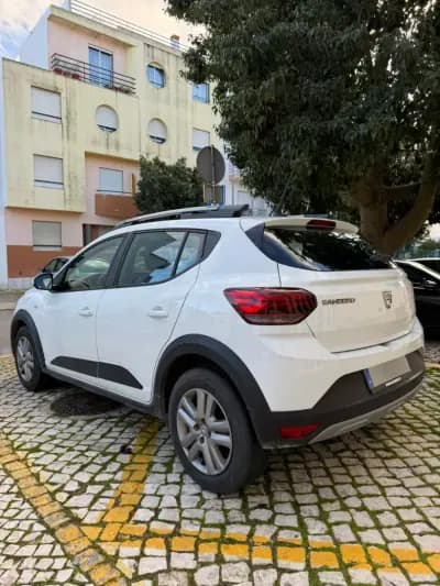 Vendo Dacia Sandero 2022 - 16850 EUR, 12275 km - AUTO.MOTO.pt