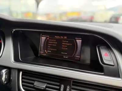 Vendo Audi A5 2010 - 17990 EUR, 157000 km - AUTO.MOTO.pt