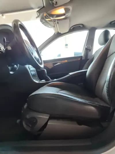 Vendo Mercedes-Benz E 220 2003 - 5500 EUR, 500000 km - AUTO.MOTO.pt