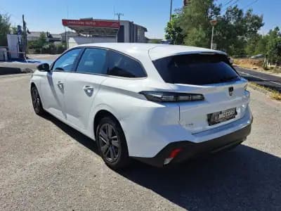 Vendo Peugeot 308 SW 2023 - 21990 EUR, 116470 km - AUTO.MOTO.pt