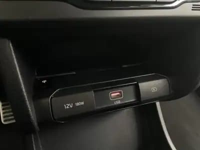 Sell Kia e-Niro 2021 - 33500 EUR, 69000 km - AUTO.MOTO.pt