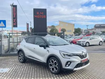 Vendo Renault Captur 2022 - 17300 EUR, 93000 km - AUTO.MOTO.pt