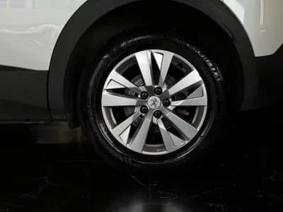 Vendo Peugeot 3008 2022 - 19990 EUR, 171600 km - AUTO.MOTO.pt