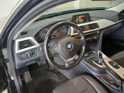 Sell BMW 318 2017 - 21490 EUR, 121861 km - AUTO.MOTO.pt