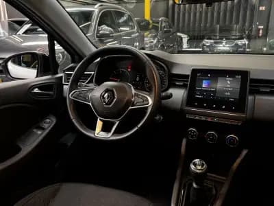 Vendo Renault Clio 2022 - 14990 EUR, 132900 km - AUTO.MOTO.pt