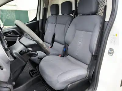 Sell Citroën Berlingo 1.6 HDI L2 3L FRIO + ISOTERMICA 2016 - 14950 EUR, 292742 km - AUTO.MOTO.pt