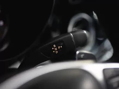 Sell Mercedes-Benz GLC 250 2017 - 34990 EUR, 200000 km - AUTO.MOTO.pt