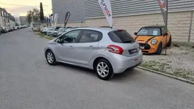 Sell Peugeot 208 2013 - 7980 EUR, 164784 km - AUTO.MOTO.pt