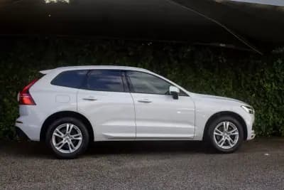 Sell Volvo XC 60 2017 - 27900 EUR, 152000 km - AUTO.MOTO.pt