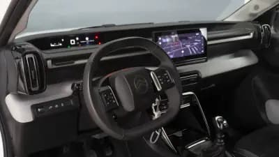 Vendo Citroën C3 2025 - 18350 EUR, 24000 km - AUTO.MOTO.pt