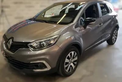 Vendo Renault Captur 2018 - 14995 EUR, 130700 km - AUTO.MOTO.pt