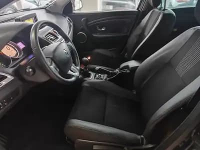 Sell Renault Mégane Sport Tourer 2009 - 5750 EUR, 210000 km - AUTO.MOTO.pt