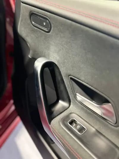 Vendo Mercedes-Benz CLA 200 2020 - 35500 EUR, 41690 km - AUTO.MOTO.pt