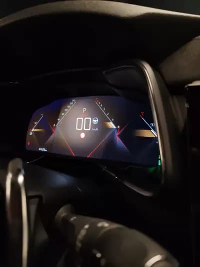 Sell DS DS7 Crossback 2021 - 27750 EUR, 46635 km - AUTO.MOTO.pt