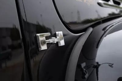 Vendo Ford F-150 1951 - 69999 EUR, 56000 km - AUTO.MOTO.pt