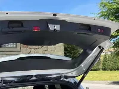 Vendo Mercedes-Benz GLB 200 2021 - 39999 EUR, 132000 km - AUTO.MOTO.pt