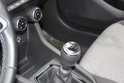 Vendo Renault Clio 2022 - 14750 EUR, 96500 km - AUTO.MOTO.pt