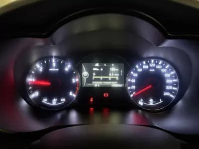 Sell Kia Carens 2016 - 16500 EUR, 115211 km - AUTO.MOTO.pt