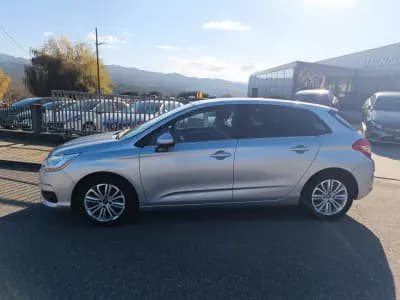 Vendo Citroën C4 2015 - 11500 EUR, 53000 km - AUTO.MOTO.pt