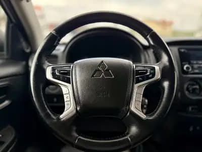 Vendo Mitsubishi L200 2022 - 30450 EUR, 82000 km - AUTO.MOTO.pt