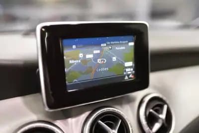 Sell Mercedes-Benz CLA 220 2015 - 21950 EUR, 163154 km - AUTO.MOTO.pt