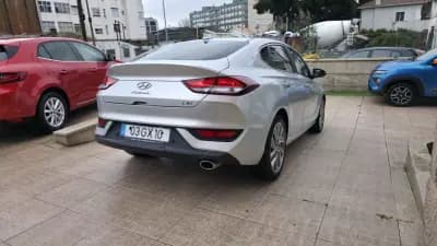 Vendo Hyundai i30 Fastback 2019 - 16500 EUR, 65000 km - AUTO.MOTO.pt