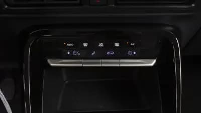 Vendo Citroën C3 2025 - 18350 EUR, 24000 km - AUTO.MOTO.pt