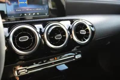 Sell Mercedes-Benz A 180 2020 - 22900 EUR, 134336 km - AUTO.MOTO.pt