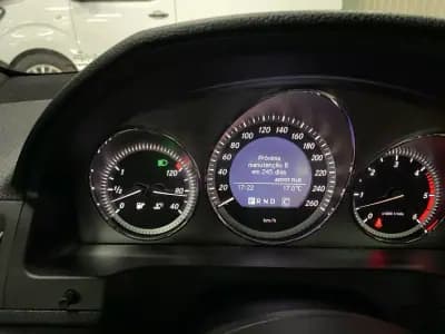 Sell Mercedes-Benz C 350 2010 - 17500 EUR, 142000 km - AUTO.MOTO.pt