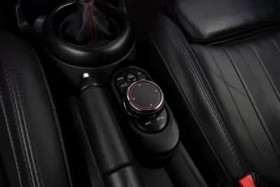 Vendo MINI 2021 - 32000 EUR, 54827 km - AUTO.MOTO.pt