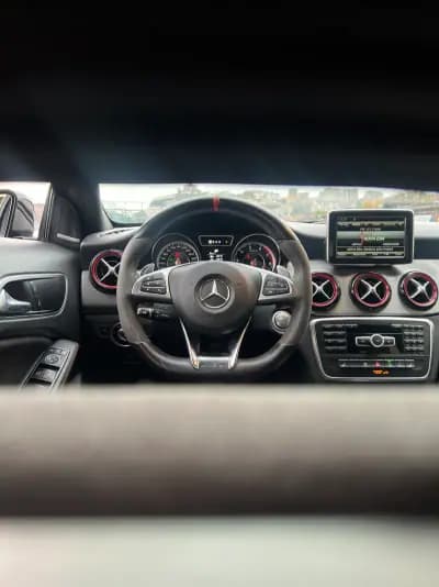 Sell Mercedes-Benz GLA 45 AMG 2015 - 34900 EUR, 125000 km - AUTO.MOTO.pt