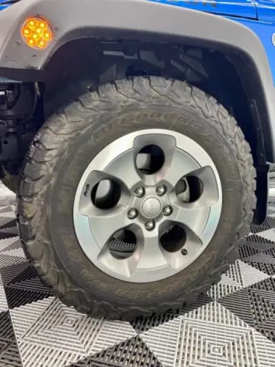 Sell Jeep Wrangler Unlimited 2016 - 42999 EUR, 111000 km - AUTO.MOTO.pt