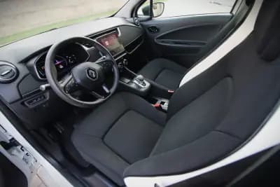 Vendo Renault Zoe 2020 - 14350 EUR, 62000 km - AUTO.MOTO.pt