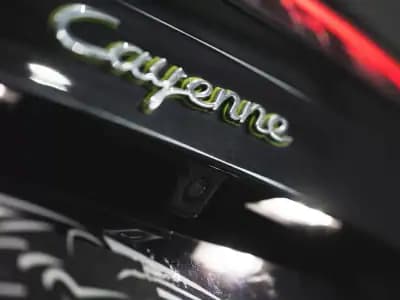 Vendo Porsche Cayenne 2018 - 59990 EUR, 119000 km - AUTO.MOTO.pt