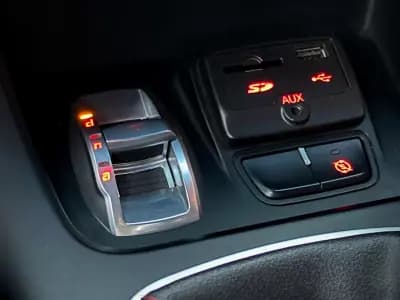 Vendo Alfa Romeo Giulietta 2016 - 13950 EUR, 139000 km - AUTO.MOTO.pt