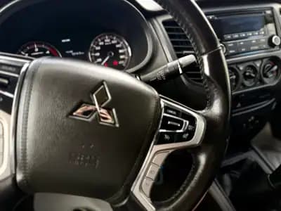 Vendo Mitsubishi L200 2022 - 30450 EUR, 82000 km - AUTO.MOTO.pt