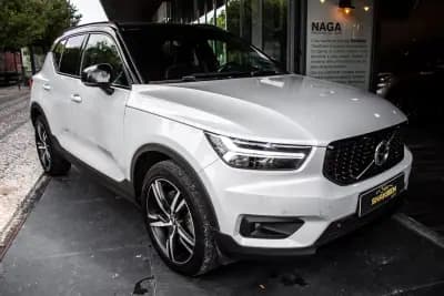 Vendo Volvo XC 40 2020 - 28980 EUR, 88796 km - AUTO.MOTO.pt