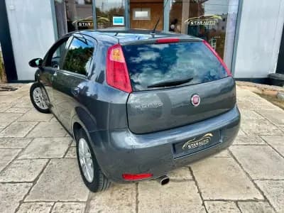 Vendo Fiat Grande Punto 2016 - 8750 EUR, 84929 km - AUTO.MOTO.pt