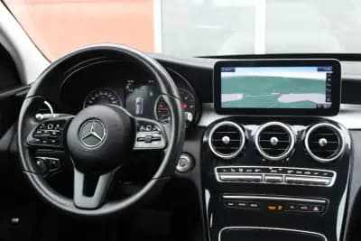 Vendo Mercedes-Benz C 200 2020 - 22990 EUR, 173000 km - AUTO.MOTO.pt