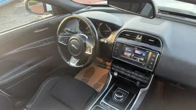 Sell Jaguar XE 2017 - 16990 EUR, 190000 km - AUTO.MOTO.pt